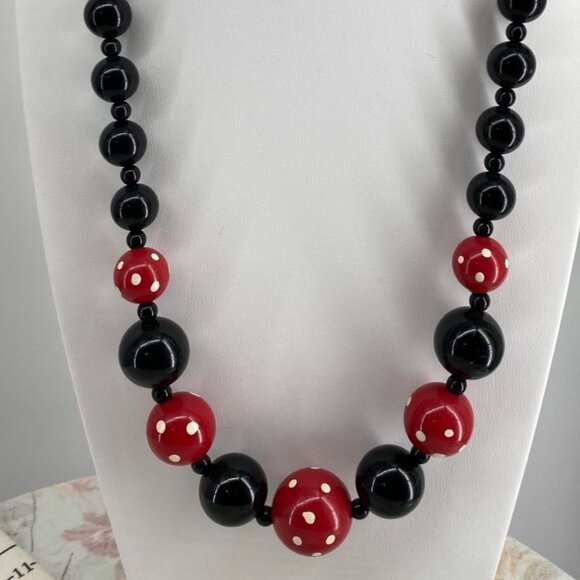 Statement Art Deco Black & Red Polka Dot Graduated Wooden Bead Necklace 44" Long - Picture 3 of 4